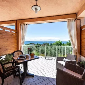 *** Aparthotel Il Fiore Del Garda Italia